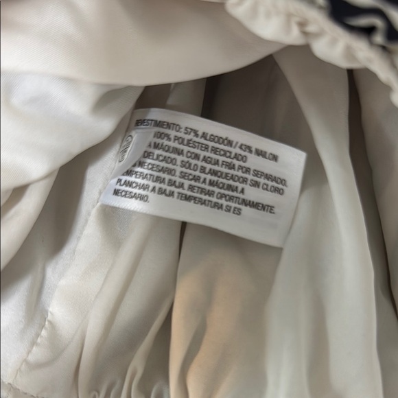 A New Day Black and Cream Ruffled Crop Blouse Size Small - Picture 13 of 13